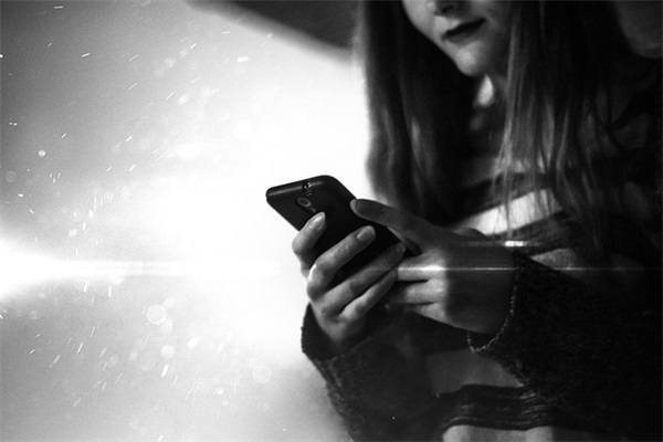 下午问候语温馨短句 下午问候语及关心话(精选28句)