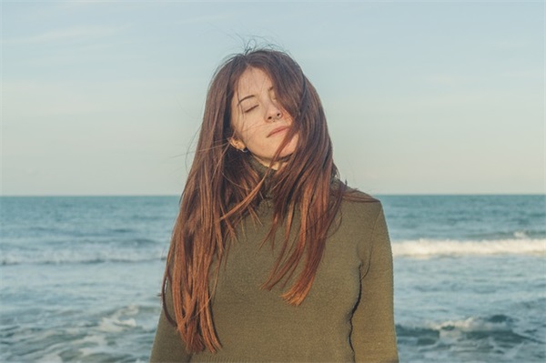 适合一个人孤独的朋友圈文字(精选42句)