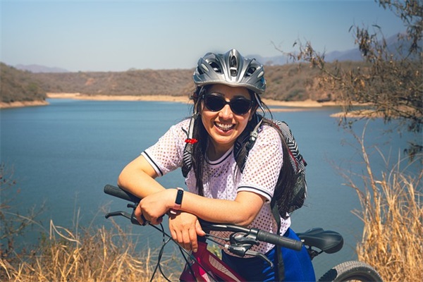 幽默风趣的老师毕业寄语 【老师毕业寄语有趣】