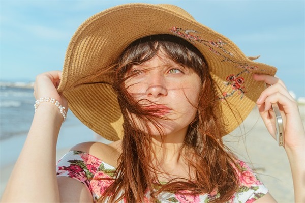 六年级毕业给同学的寄语 【六年级给同学毕业赠言简短】