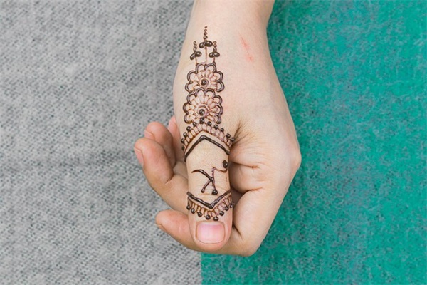 朋友生女孩祝福语66句