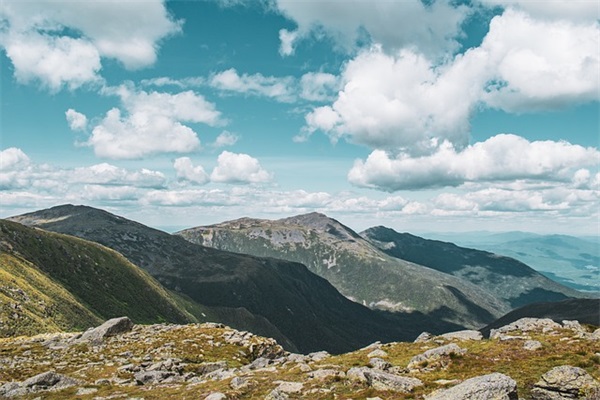 初一新生军训班级口号84句