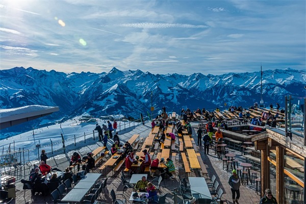 情侣搞笑短信84句