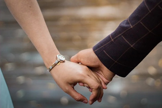 女宝宝出生报喜短信23句