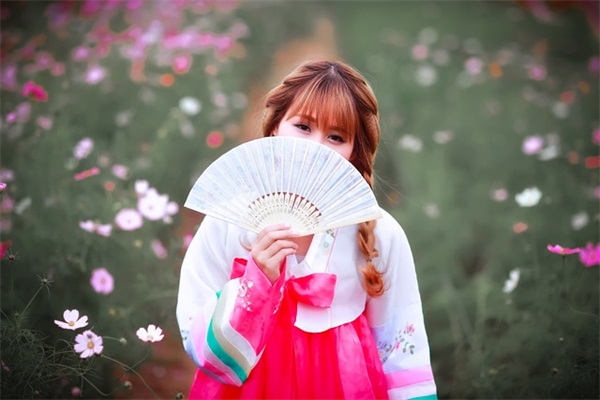 属羊缺金钱姓女孩取名